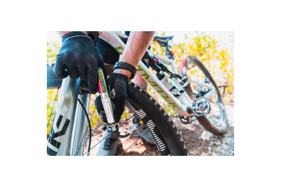 Ручной насос LEZYNE POCKET DRIVE PRO Бензиновый/Серебристый 160psi Y14