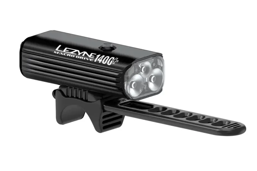 Фара LEZYNE MACRO DRIVE 1400+ FRONT Черный матовый 1400 люмен Y17