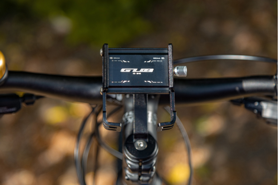 Крепление для телефона GUB G-96 на крышку рулевой колонки велосипеда