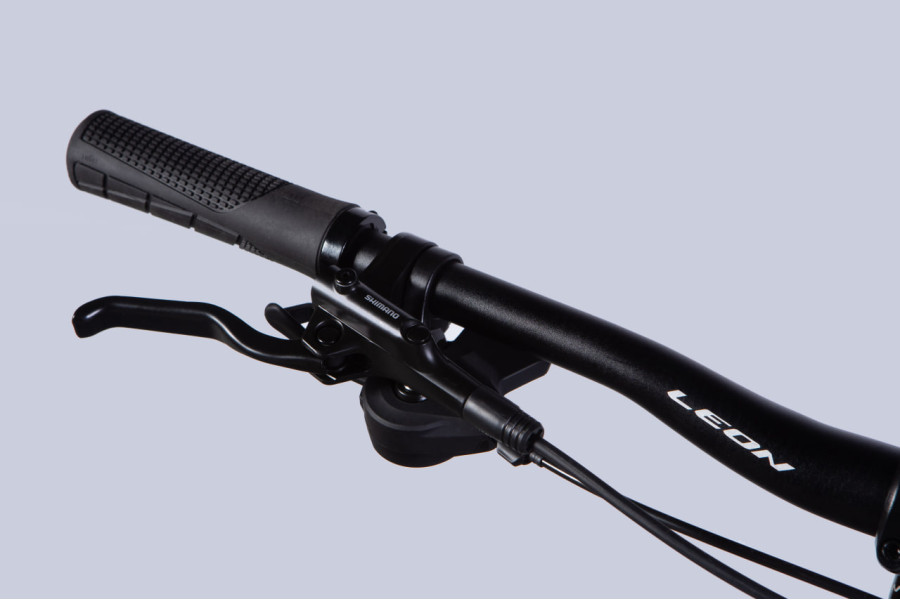 Велосипед Leon TN 75 29 HDD чорний з червоним